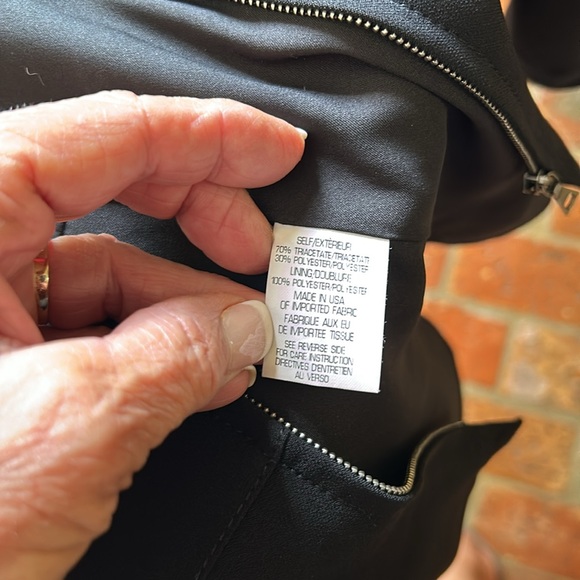 Theory Kalsing Continuous Peplum Top, Black szS - Picture 9 of 15